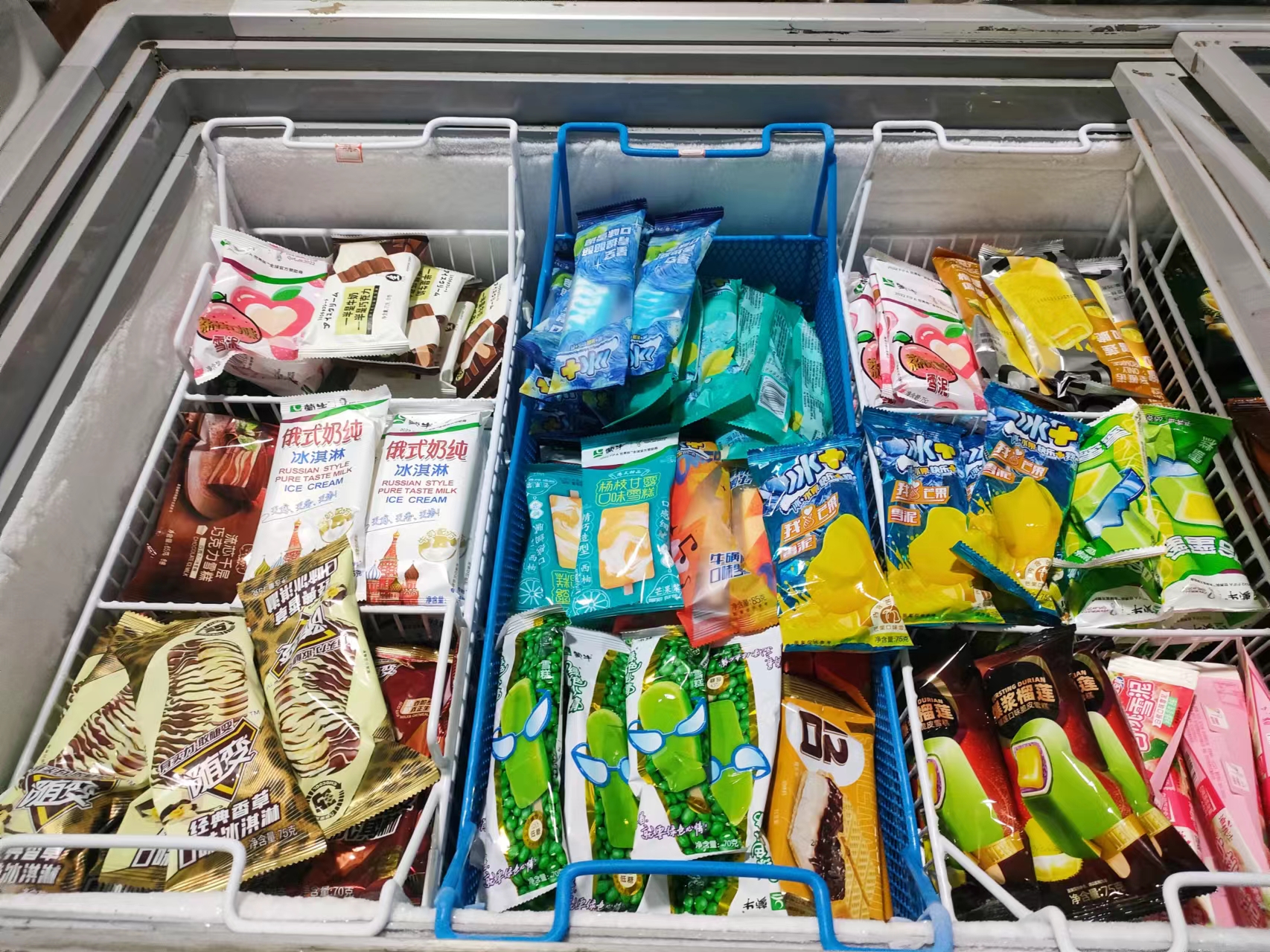 天气渐热衡水主城区市场多口味雪糕受宠