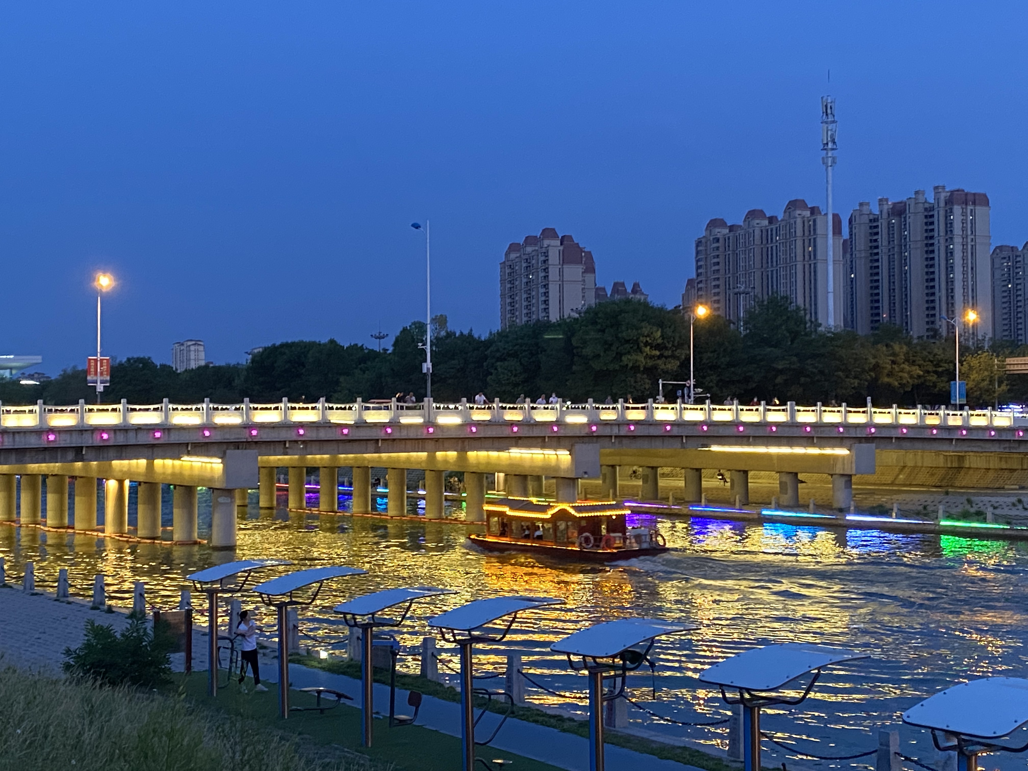 衡水滏阳河夜景图片图片