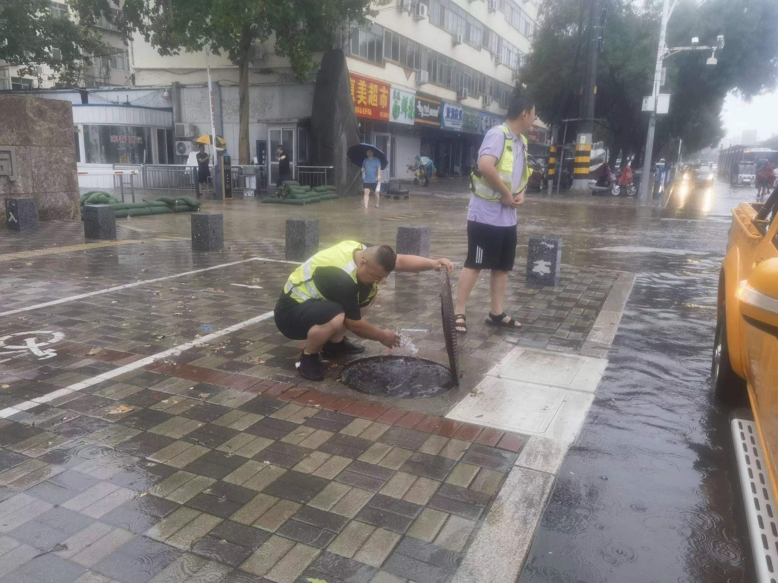 衡水水务公司全力保障强降雨期间供水安全‘澳门威斯人官方网站登录’(图2)