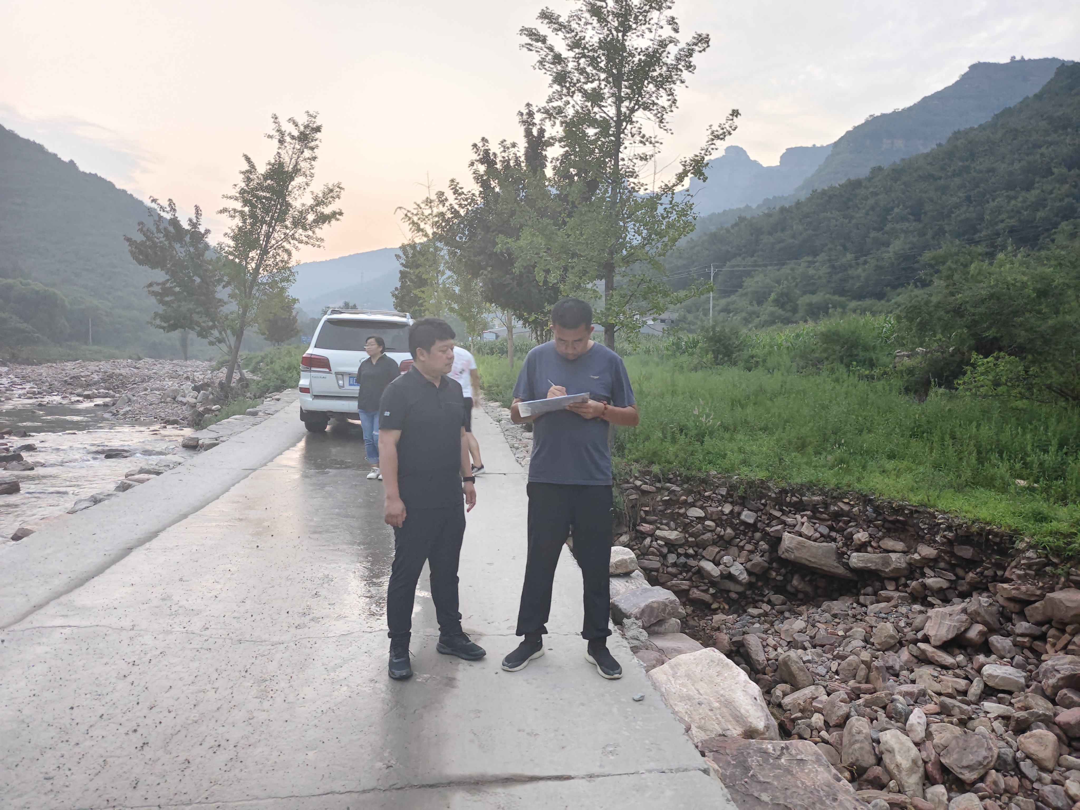 雷火电竞在线登录官网：衡水市支援邢台市开展公路水毁调查工作(图4)