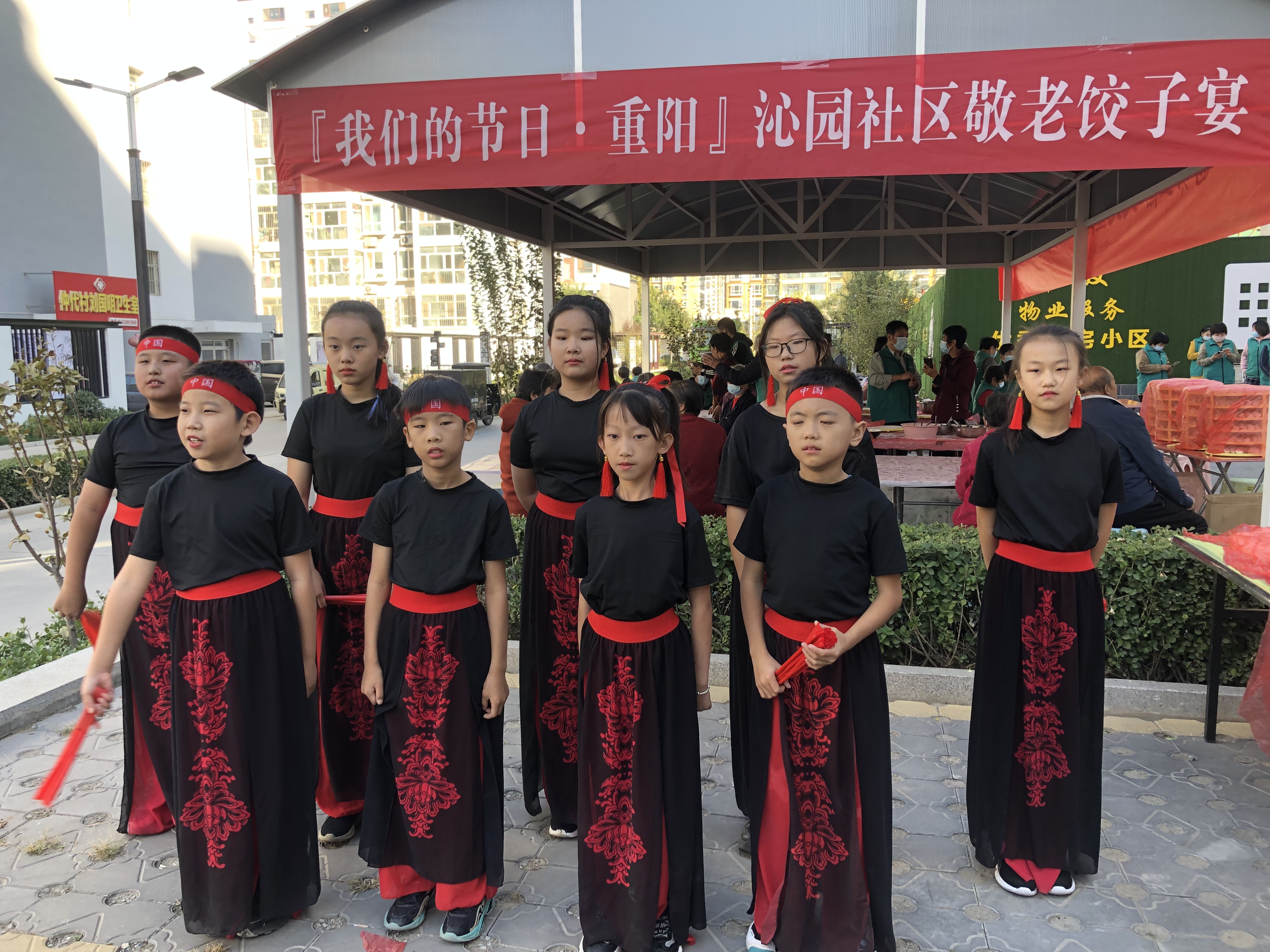 ‘Kaiyun官方网’衡水市初心社会工作服务中心为近百位老人举办饺子宴欢度重阳节(图5)